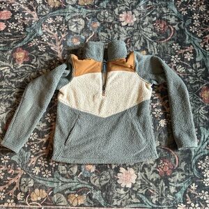 Colorblock Fleece Pullover